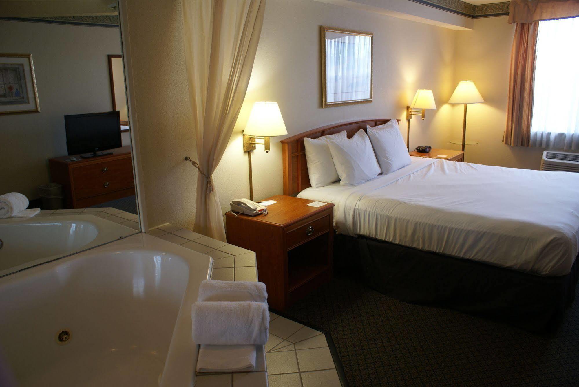 Country Inn & Suites By Radisson, Lansing, Mi Eksteriør bilde