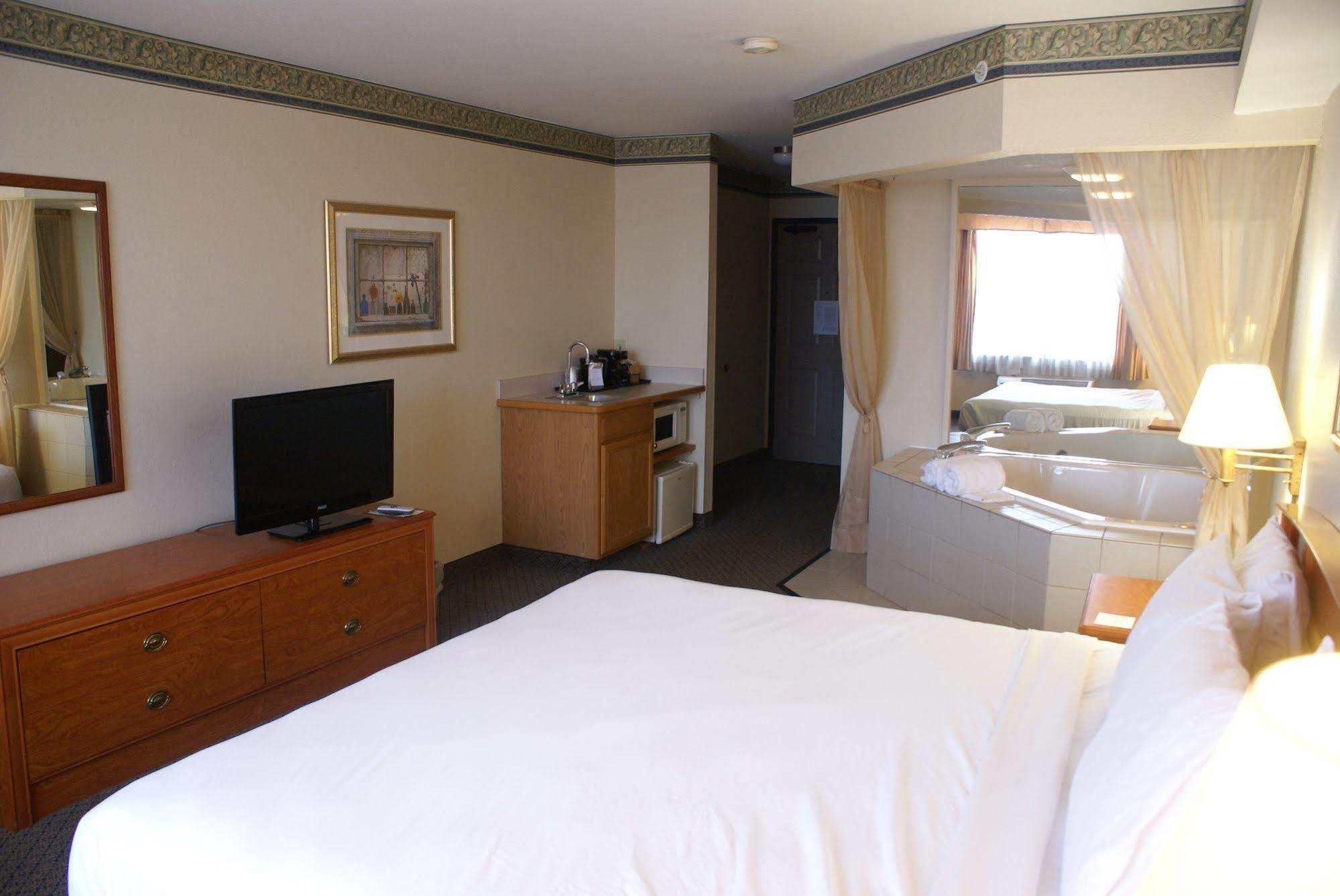 Country Inn & Suites By Radisson, Lansing, Mi Eksteriør bilde
